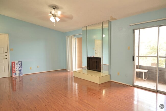 Building Photo - 10555 Turtlewood Ct