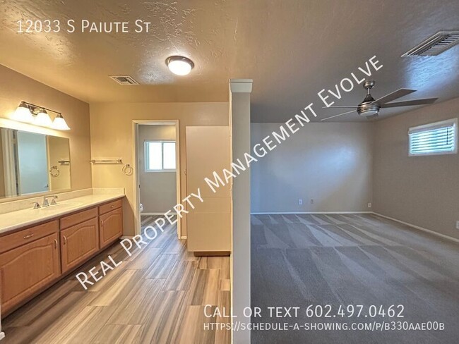 Building Photo - 12033 S Paiute St