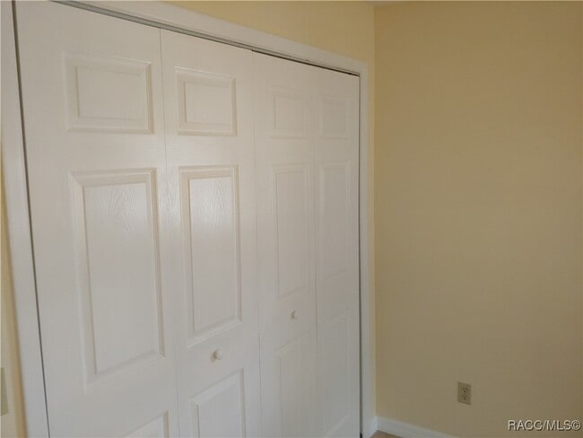 Building Photo - 322 Davidson Ave