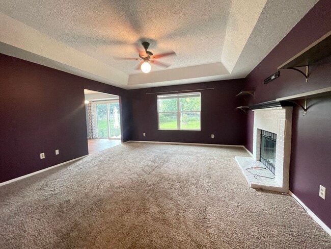 Building Photo - 1441 W Seminole St