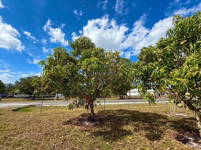 Building Photo - 16394 Pimlico Dr E