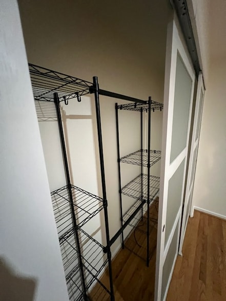 Building Photo - 522 E Indian Spring Dr