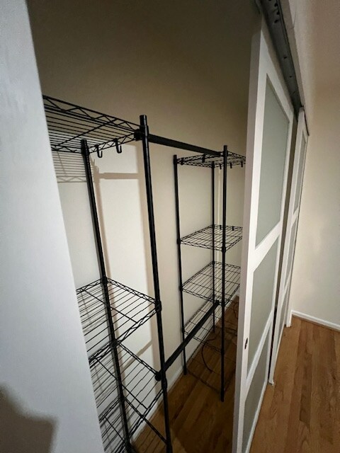 Building Photo - 522 E Indian Spring Dr