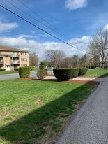 Building Photo - 379 Huse Rd