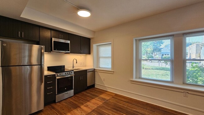 Interior Photo - Hanscom and Georgia Row Apartments