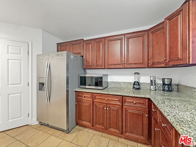 Building Photo - 10328 Firmona Ave