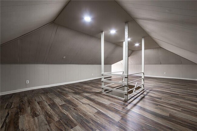 Building Photo - 1029 Katherwood Dr SW