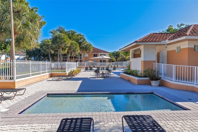 Building Photo - 801 NW 91st Terrace