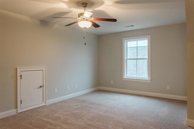 Building Photo - 1133 Benjamin Wy