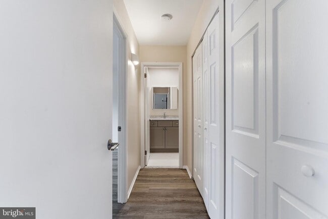 Building Photo - 463 Old Forge Crossing