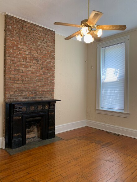 Building Photo - 2435 Ohio Ave