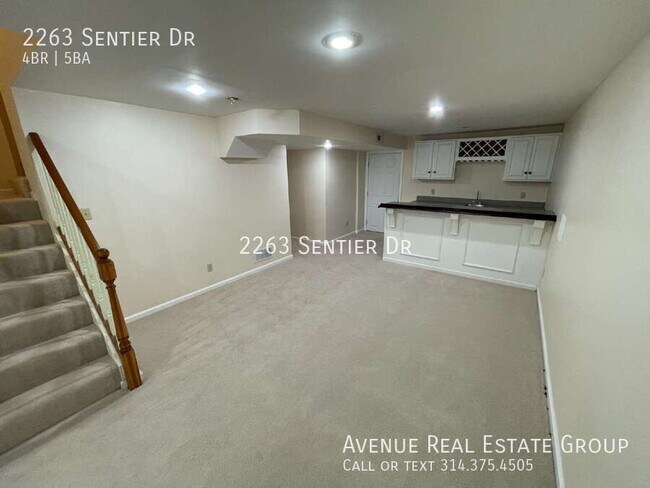 Building Photo - 2263 Sentier Dr
