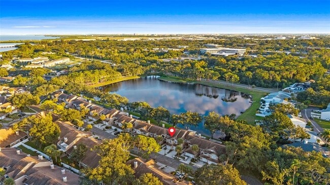 Building Photo - 3058 Overlook Pl