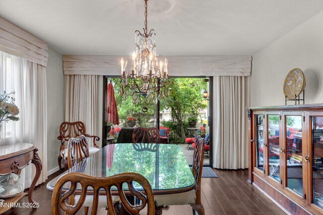 Building Photo - 4953 Lakeridge Terrace W