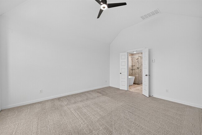 Building Photo - 23806 Pullin Market Dr