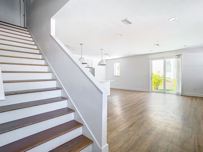 Building Photo - Now Leasing Brand New Constructed Townhous...