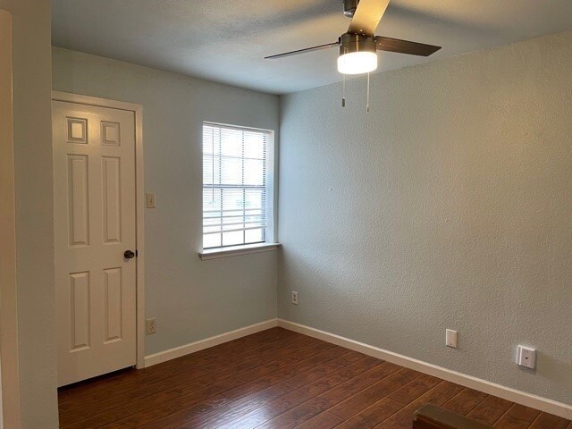Building Photo - 336 Melrose Dr