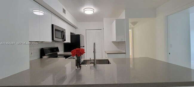 Building Photo - 12124 St.Andrews Pl