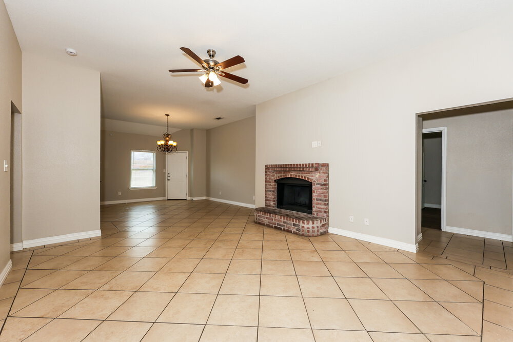 Building Photo - 8145 Tanner Ave