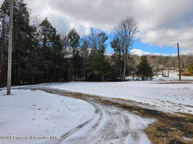 Building Photo - 22 Suetta Ln