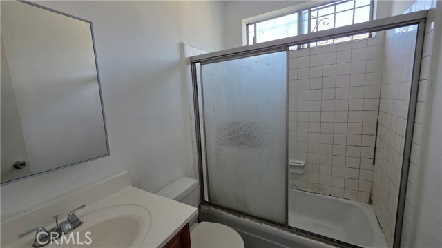 Building Photo - 3856 W 113th St