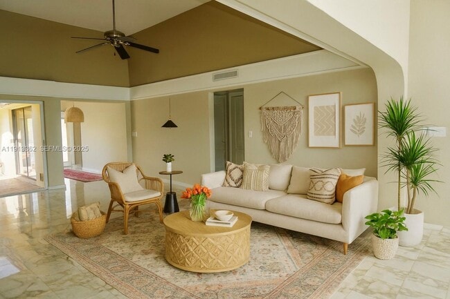 Building Photo - 4511 King Palm Dr