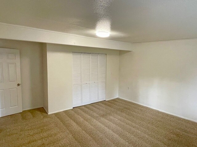 Building Photo - 195 Hidden Valley Rd