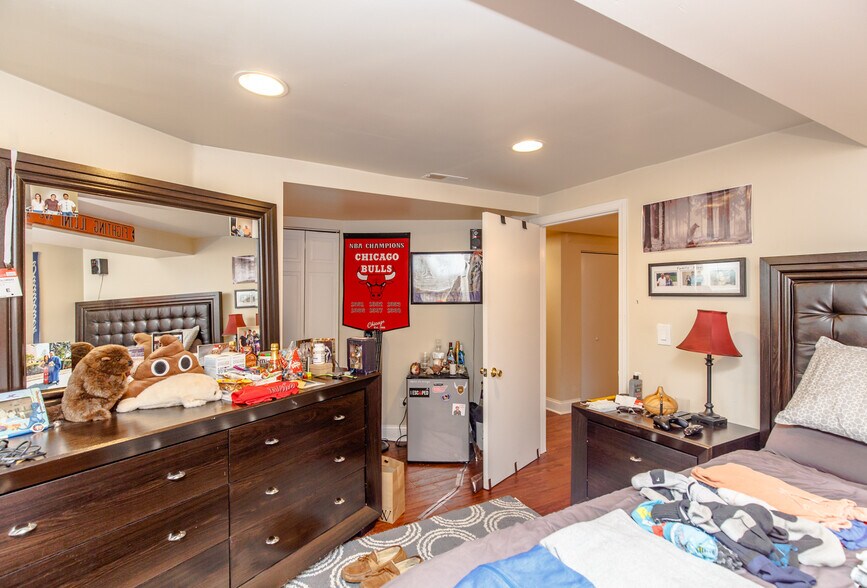 Building Photo - 1306 Eddy W St