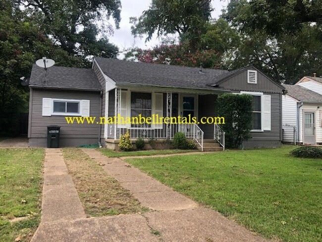 Primary Photo - 2435 Clark Ln