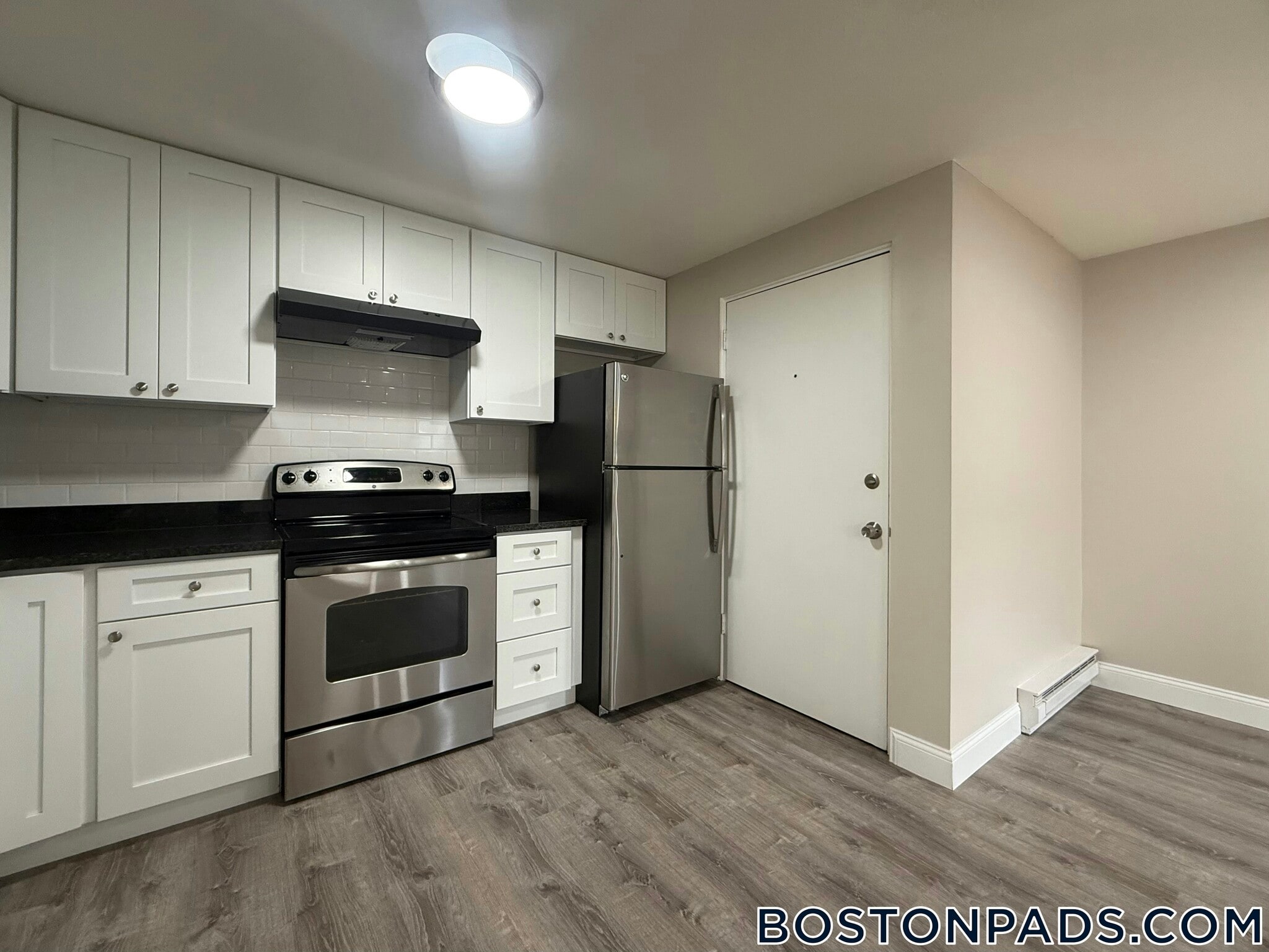 Building Photo - 310 Thompson Rd