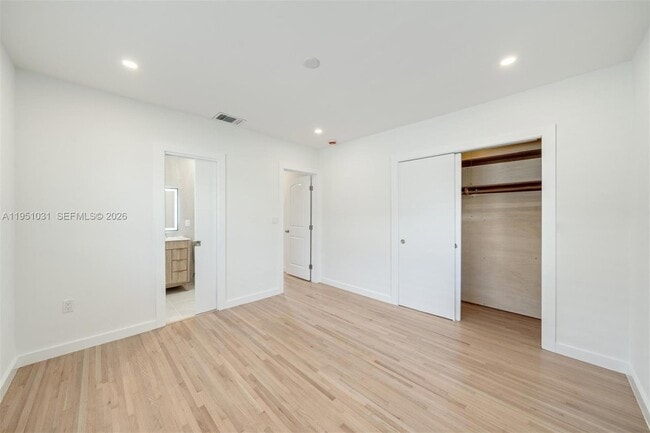 Building Photo - 47 Oviedo Ave