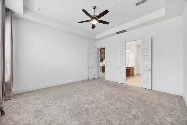 Building Photo - 32018 Crested Knl Ct