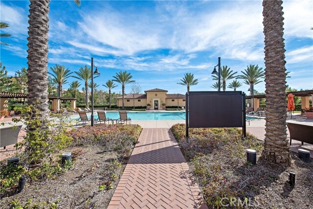 Building Photo - 107 Donati