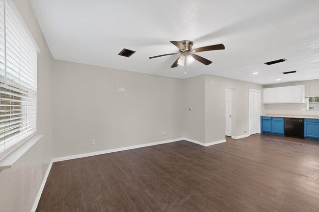 Building Photo - 5011 Briar Patch Ln