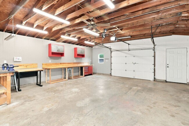 Building Photo - 1746 NW 39th St
