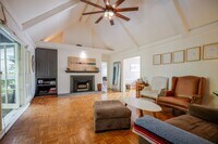 Building Photo - 1321 Hayworth Ave