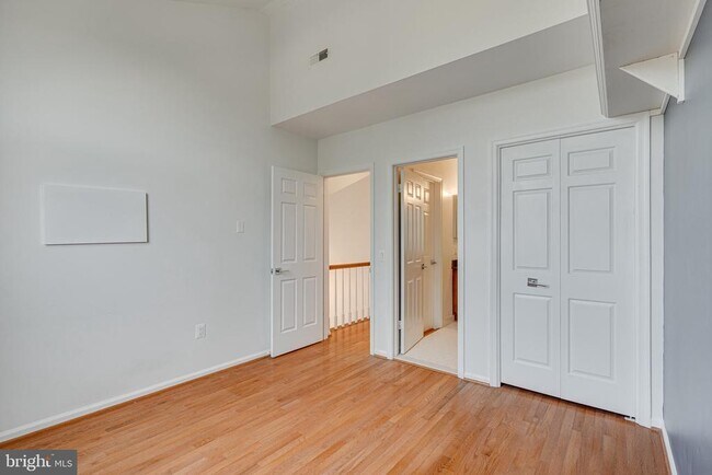 Building Photo - 1498 Hampton Hill Cir