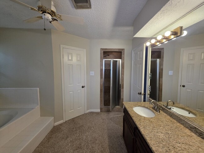 Building Photo - 4219 Meadowchase Ln