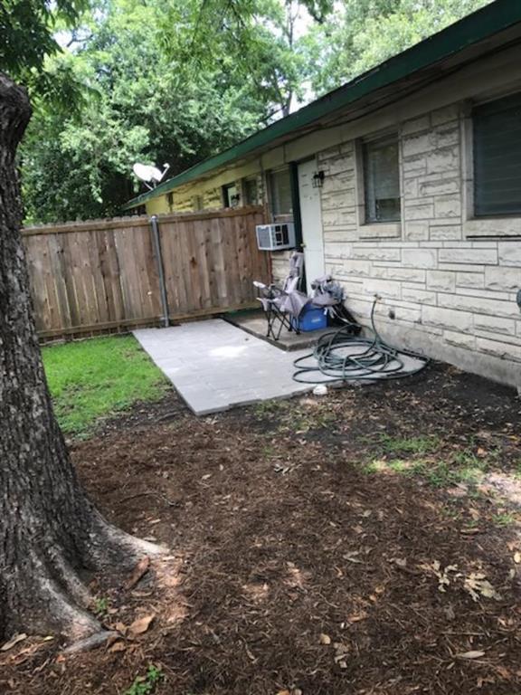 Building Photo - 6000 Grover Ave