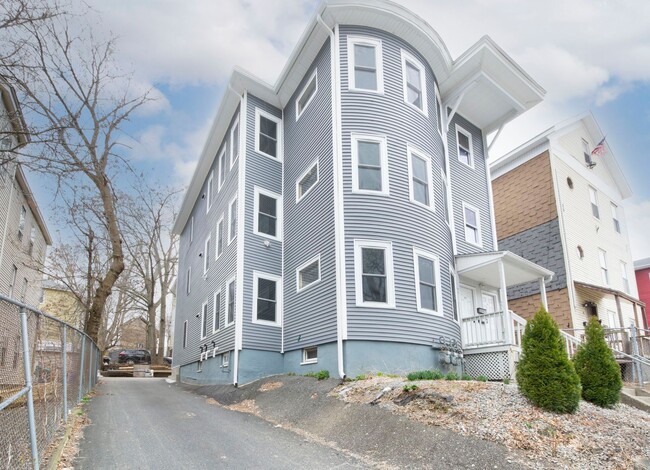 Primary Photo - Remodeled 3 bedroom 1 bath 3rd floor.