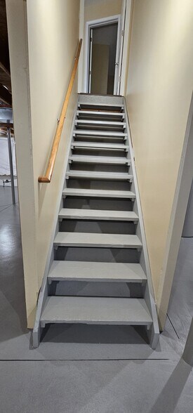 Building Photo - 5113 Minuteman Ln