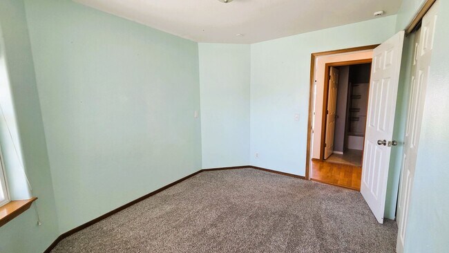 Building Photo - 3-Bedroom Rancher in Hayden