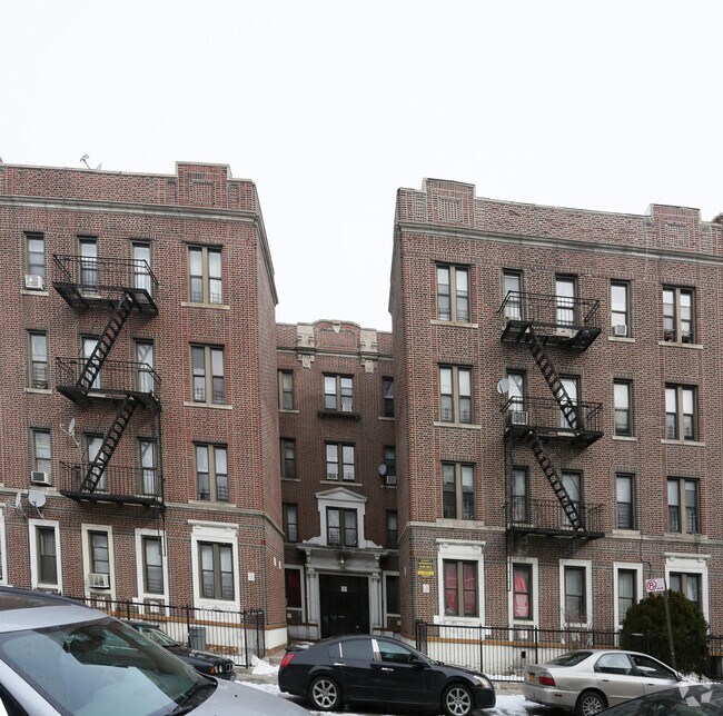 Building Photo - 1635 Union St