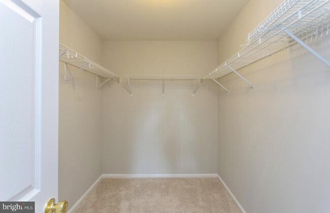 Building Photo - 105 Farrington Ct
