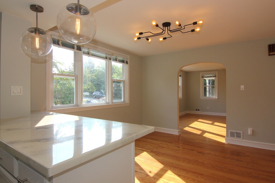 Building Photo - 772 Humphreys Rd