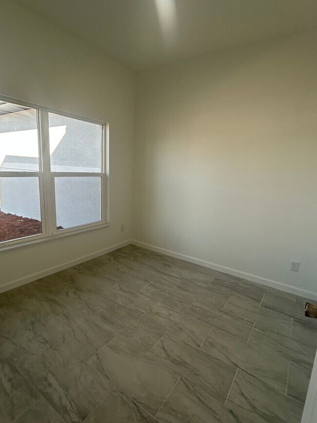 Building Photo - BRAND NEW CONSTRUCTION- 4 Bedroom 2 Bath-2 Car Garage-Serene Lake Placid Location