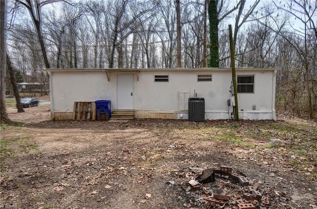 Building Photo - 4606 Woodvery Dr