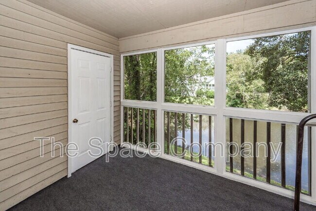 Building Photo - 2020 Coldspring Dr