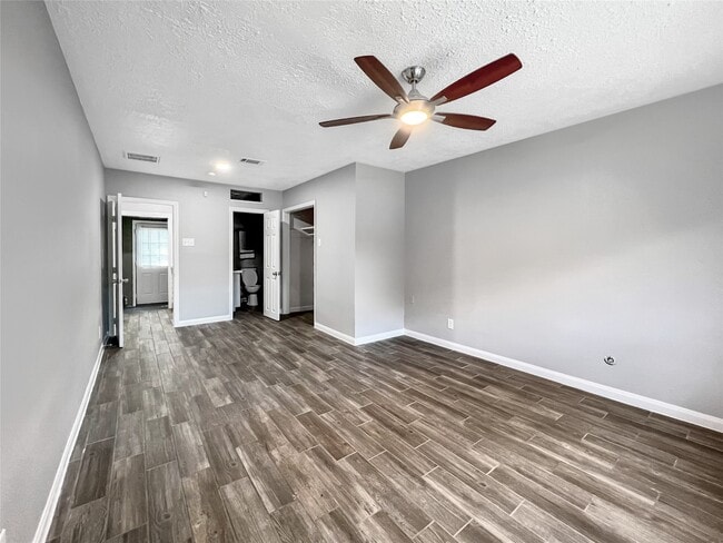 Building Photo - 6347 Limestone St