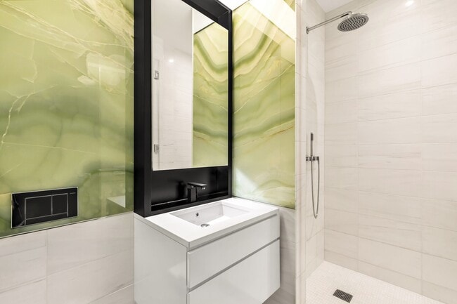 Building Photo - 157 W 57th St